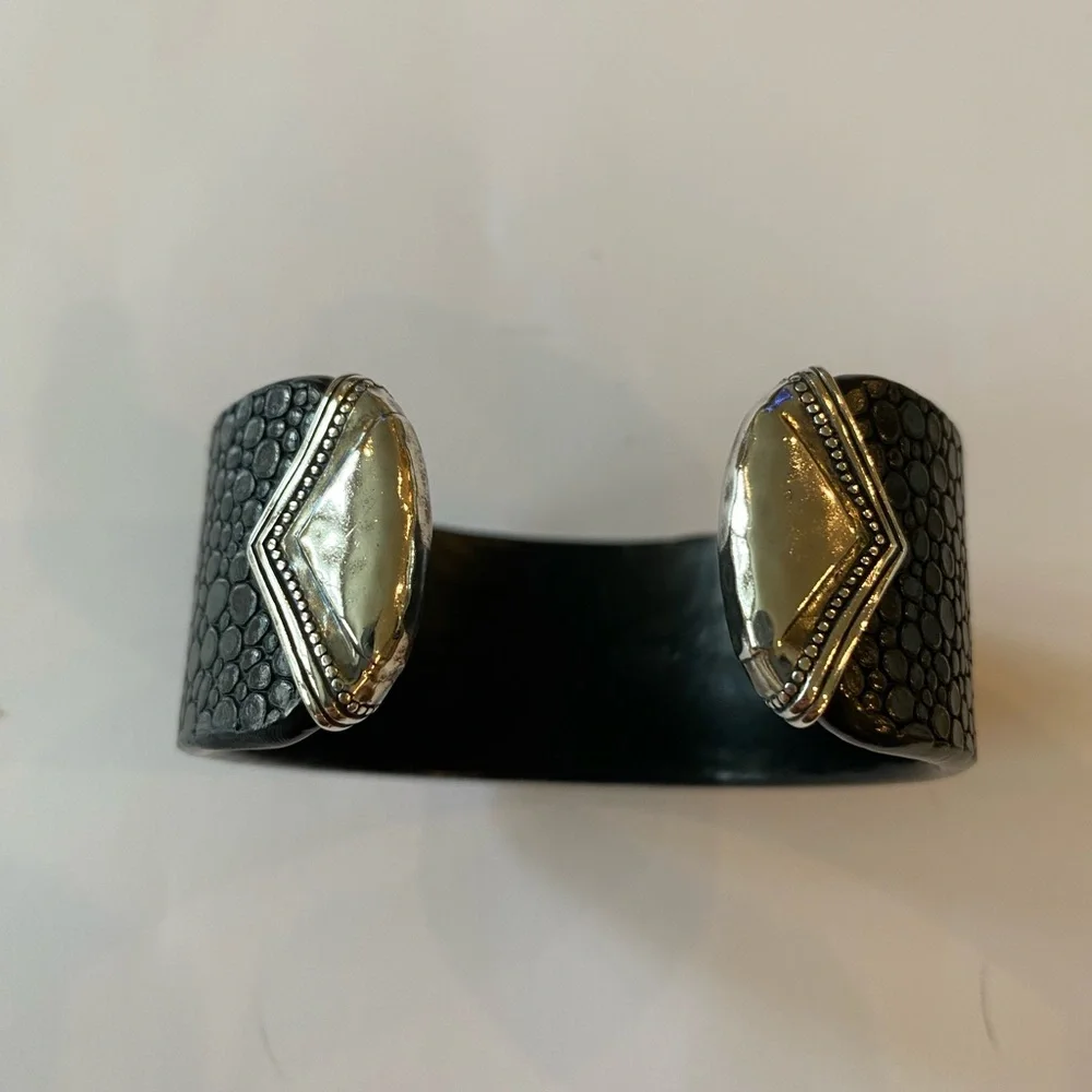 Silpada Silver Cuff Bracelet - Picture 3 of 4